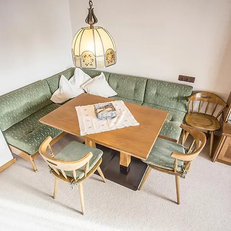 Apartment Lucilla By Moni-Care Apartment